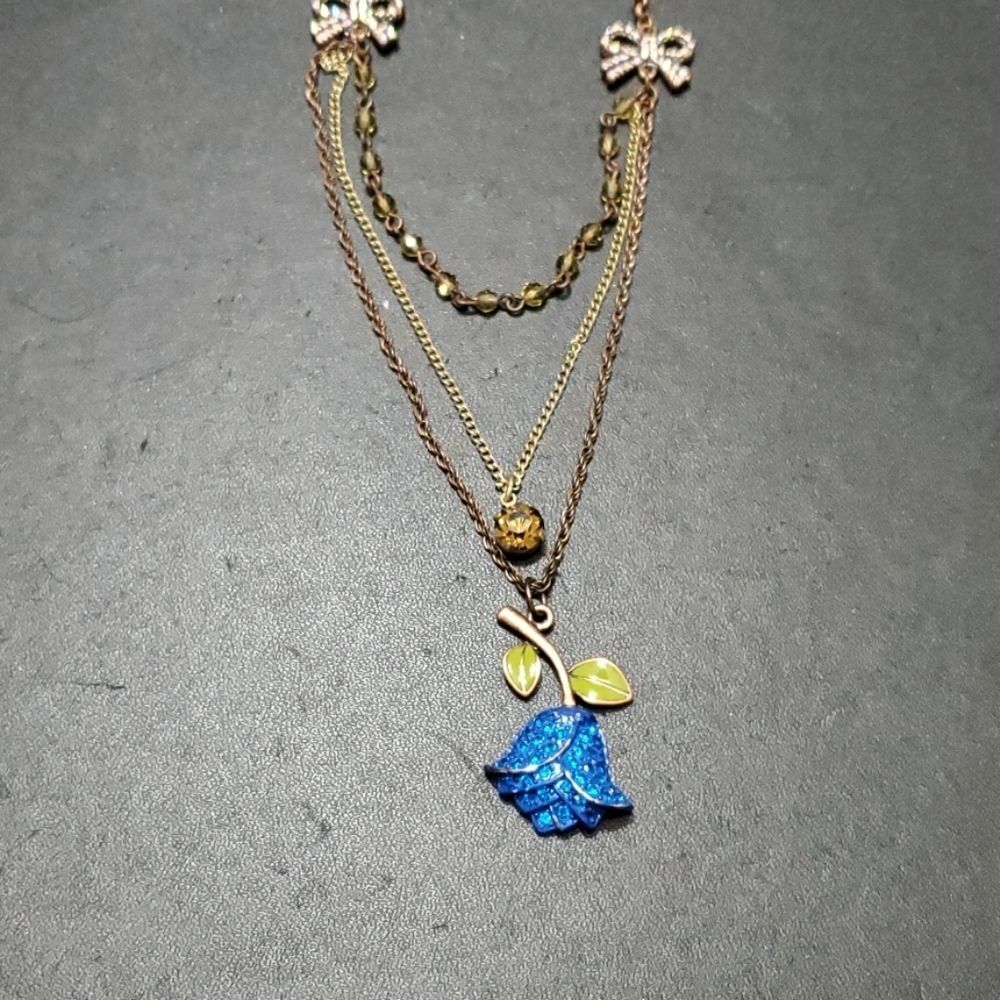 Betsey Johnson layered flower necklace 24-26"